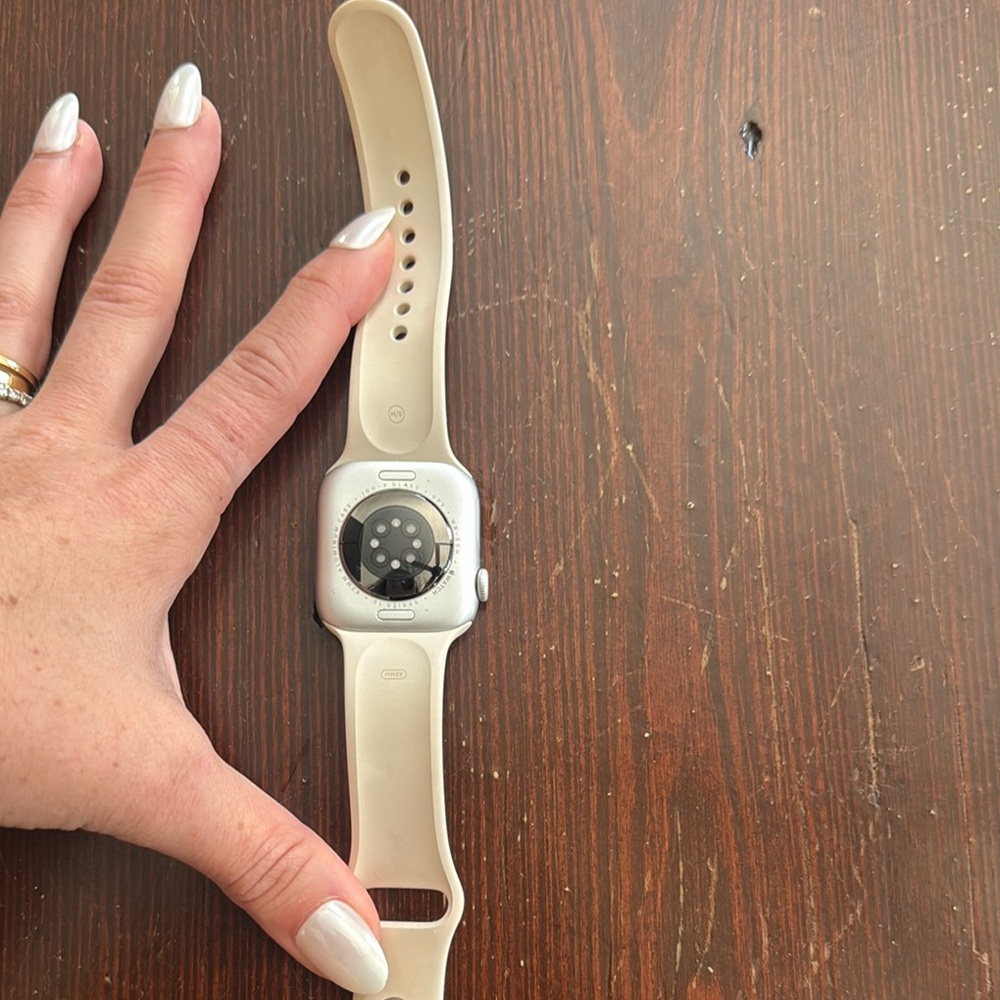 Apple Watch Series 10 GPS, 42mm Silver Aluminum Sport Case with Starlight Sport - Picture 5 of 16